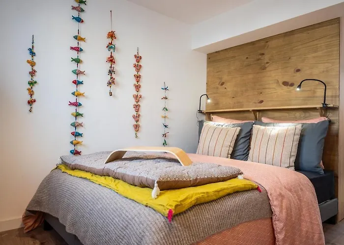 La Cachette - Centre - Proche Parking Gratuit - Wifi & Tv - Commerces A Proximite