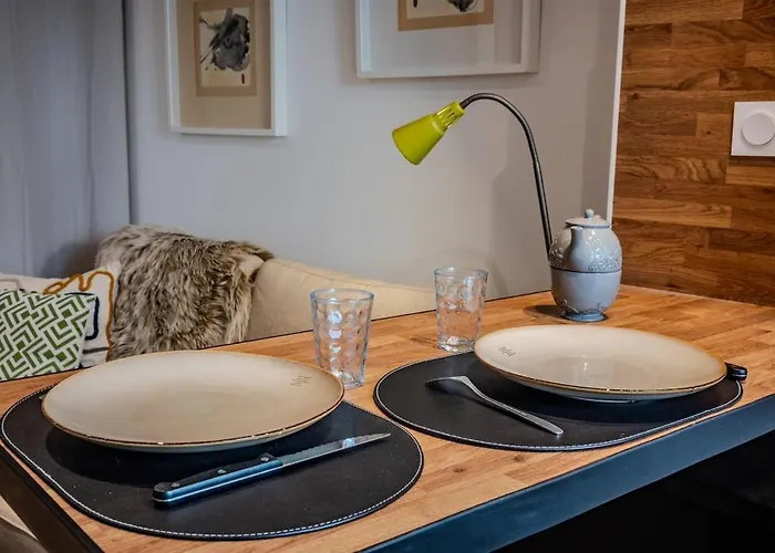 La Cachette - Centre - Proche Parking Gratuit - Wifi & Tv - Commerces A Proximite