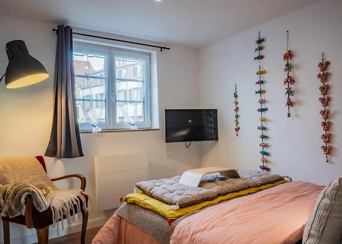 La Cachette - Centre - Proche Parking Gratuit - Wifi & Tv - Commerces A Proximite Daire