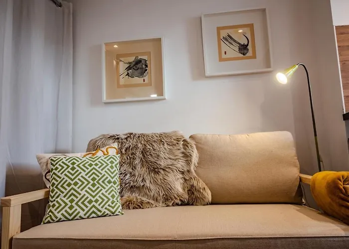 Daire La Cachette - Centre - Proche Parking Gratuit - Wifi & Tv - Commerces A Proximite